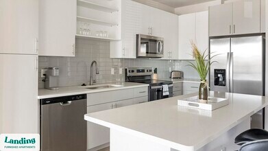 4902 Cosmos Cir in Wimauma, FL - Foto de edificio - Building Photo