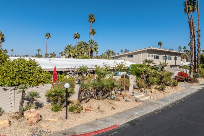 Desert Braemar in Rancho Mirage, CA - Building Photo - Building Photo