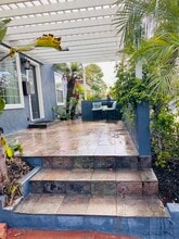 7384 W 83rd St in Los Angeles, CA - Building Photo - Building Photo