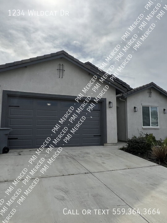 1234 Wildcat Dr in Merced, CA - Building Photo