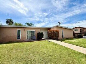 525 S Juniper St in Escondido, CA - Building Photo