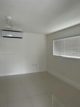 290 E 20th St in Hialeah, FL - Building Photo - Building Photo