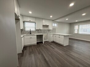 16752 Artesian Ave in Hazel Crest, IL - Building Photo - Building Photo