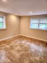 1462 Old Orchard St, Unit 1 in White Plains, NY - Building Photo - Building Photo