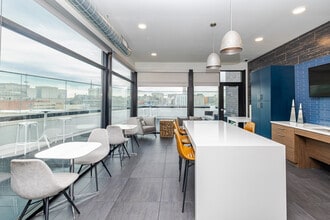 550 Ultra Lofts in Milwaukee, WI - Building Photo - Interior Photo