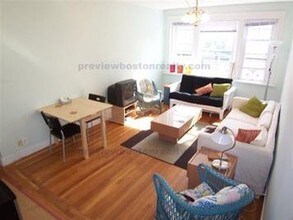 1999 Commonwealth Ave-Unit -GNC32 in Boston, MA - Building Photo - Building Photo