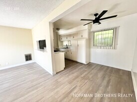 4217 Don Tomaso Dr, Unit 7 in Los Angeles, CA - Building Photo