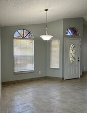 2386 Harbor Town Dr in Kissimmee, FL - Building Photo - Building Photo