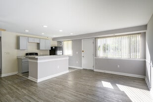 Oxon Hill Village in Oxon Hill, MD - Building Photo