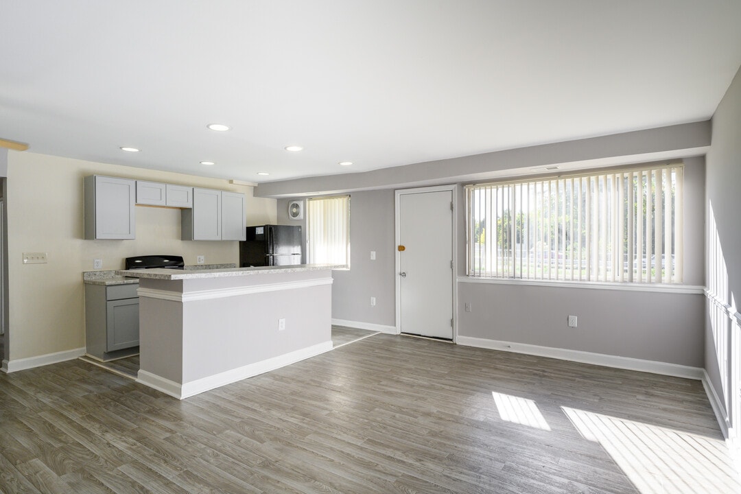 Oxon Hill Village in Oxon Hill, MD - Building Photo