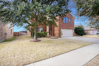 1140 Hickory Bend Ln in Fort Worth, TX - Foto de edificio - Building Photo