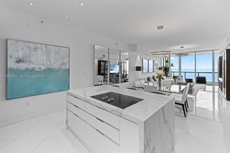 6799 Collins Ave in Miami, FL - Building Photo - Building Photo