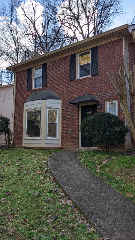 property at 5509 Estates Ct