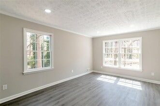 4620 Central Dr in Stone Mountain, GA - Building Photo - Building Photo