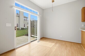 3864 Pathfinder Ln in Joliet, IL - Building Photo - Building Photo