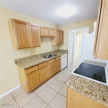 1104 Bermar St in Ft. Myers, FL - Building Photo - Building Photo
