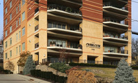 The Overlook at Eden Park in Cincinnati, OH - Foto de edificio - Building Photo