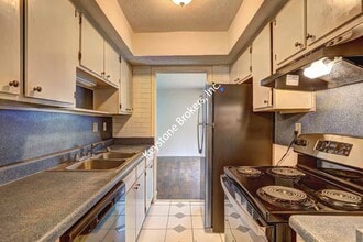 2597 Stratford Ln in Morrow, GA - Building Photo - Building Photo