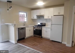 9613 Baron Pl in Baltimore, MD - Building Photo - Building Photo