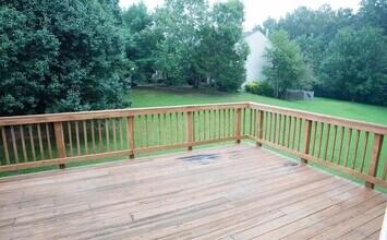 10701 Houck Dr in Fredericksburg, VA - Building Photo - Building Photo