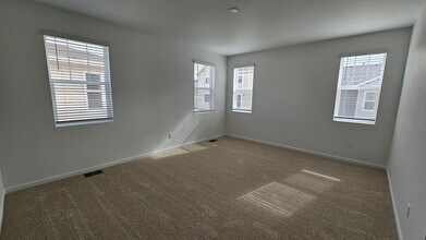 24700 E 42nd Ave in Aurora, CO - Building Photo - Building Photo