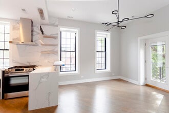 1436 W Blackhawk St in Chicago, IL - Building Photo - Building Photo