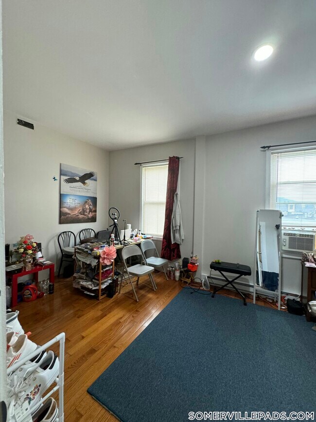 56 Pinckney St-Unit -3 in Somerville, MA - Building Photo - Building Photo