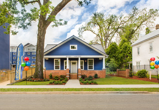 Casanas Village At Frenchtown Square in Tallahassee, FL - Building Photo - Building Photo