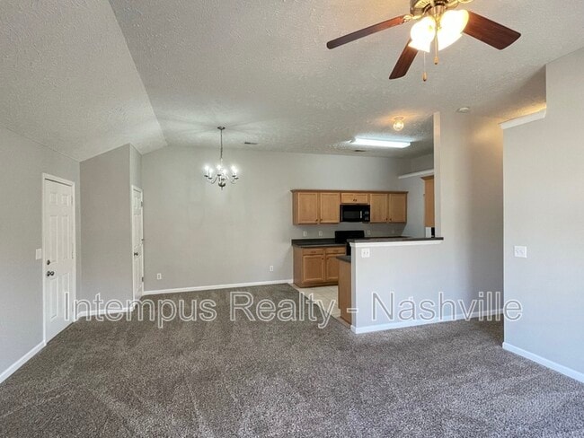 553 Rose Cottage Cir in Gallatin, TN - Building Photo - Building Photo