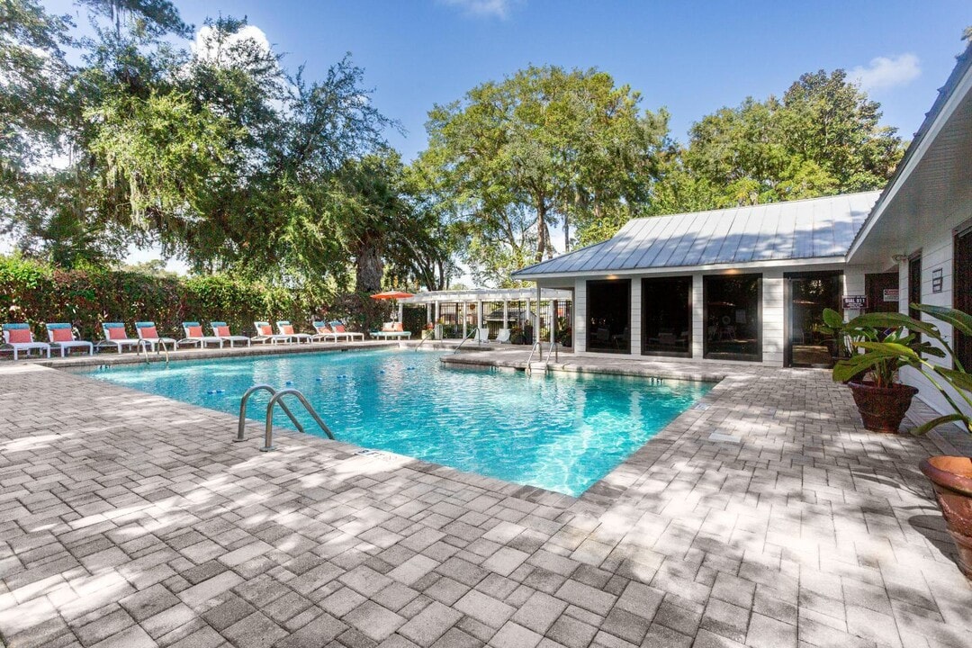 8000 Waters Apartments in Savannah, GA - Building Photo