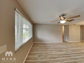 5801 Elena Dr in Holiday, FL - Building Photo - Building Photo