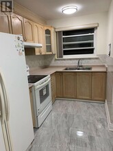 44 Strathavon Dr in Toronto, ON - Building Photo - Building Photo