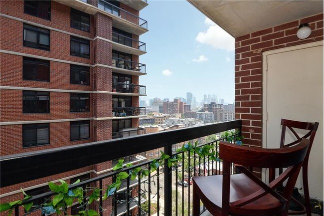 700 1st St-Unit -#12L in Hoboken, NJ - Building Photo - Building Photo