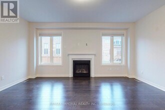 532 Barons St in Vaughan, ON - Building Photo - Building Photo