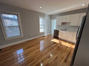148 Oxford St in Somerville, MA - Building Photo - Building Photo