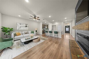 1821 Holleman Dr in Temple, TX - Building Photo