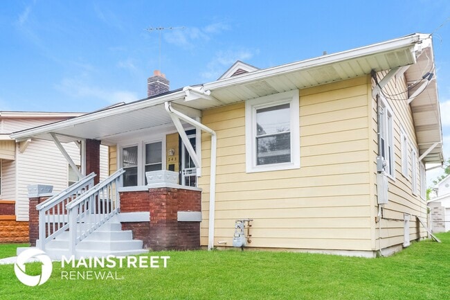 property at 243 S 43rd St