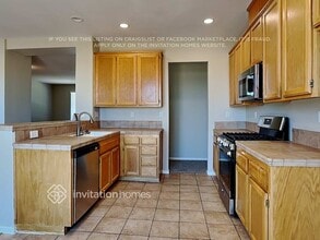 573 Silver Saddle Dr in Pittsburg, CA - Building Photo - Building Photo