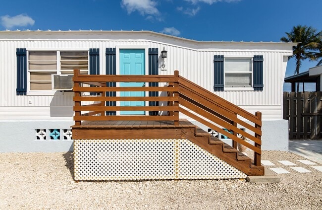 9 Cll Uno in Key West, FL - Building Photo - Building Photo