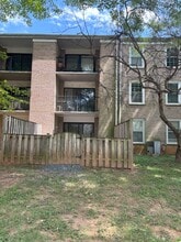 818 Quince Orchard Blvd, Unit 101 in Gaithersburg, MD - Building Photo - Building Photo