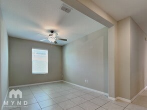 31526 Sun Kettle Lp, Unit B in Wesley Chapel, FL - Building Photo - Building Photo