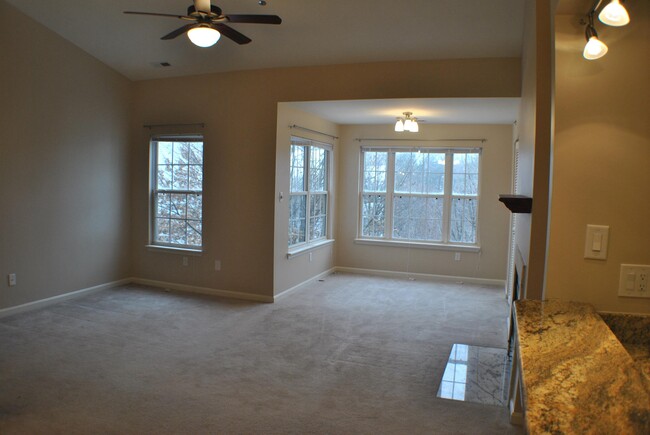 606 Moonglow Rd in Odenton, MD - Building Photo - Building Photo
