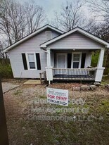 4802 Oakland Ave in Chattanooga, TN - Building Photo
