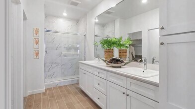 7066 W Cheshire Ave in Fresno, CA - Building Photo - Building Photo