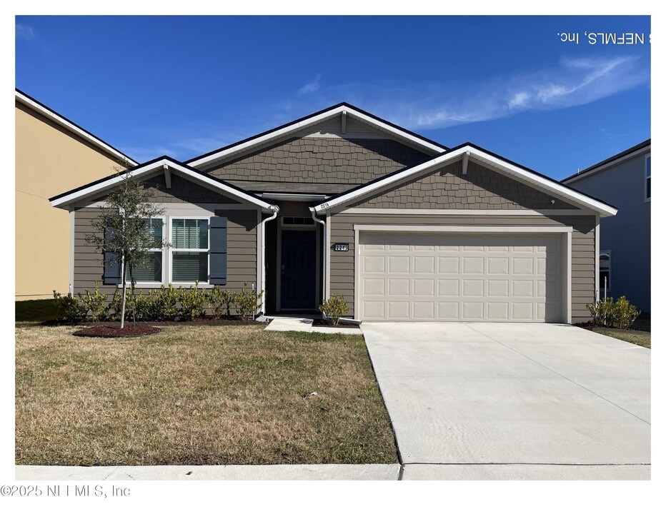 2219 Willow Springs Dr in Green Cove Springs, FL - Building Photo