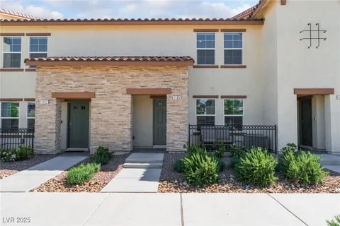 property at 1145 Meadow Sparrow Pl