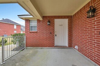 1139 Lovett St in Tomball, TX - Building Photo - Building Photo