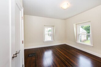71 Orchard St in Malden, MA - Foto de edificio - Building Photo