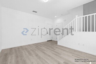 10923 Tower Park Dr in Rancho Cordova, CA - Building Photo - Building Photo