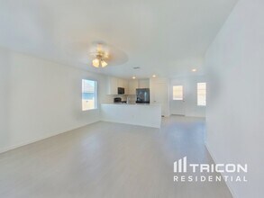 10704 Dusty Rnch Rd in Fort Worth, TX - Building Photo - Building Photo